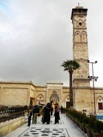 250px-Aleppo-Great-mosque-Alp.jpg